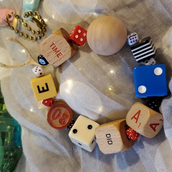 Vintage Lucky Bracelet - Picture 2 of 4